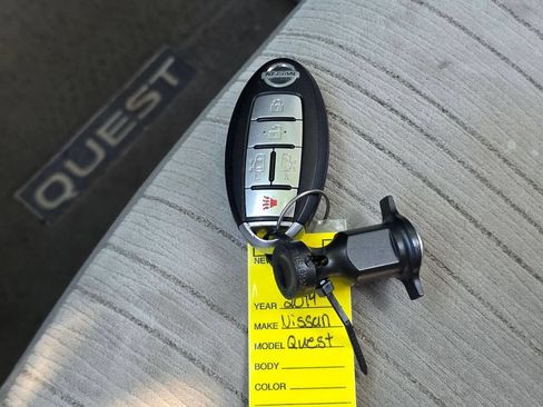 Used 2014 Nissan Quest SV FWD image 29