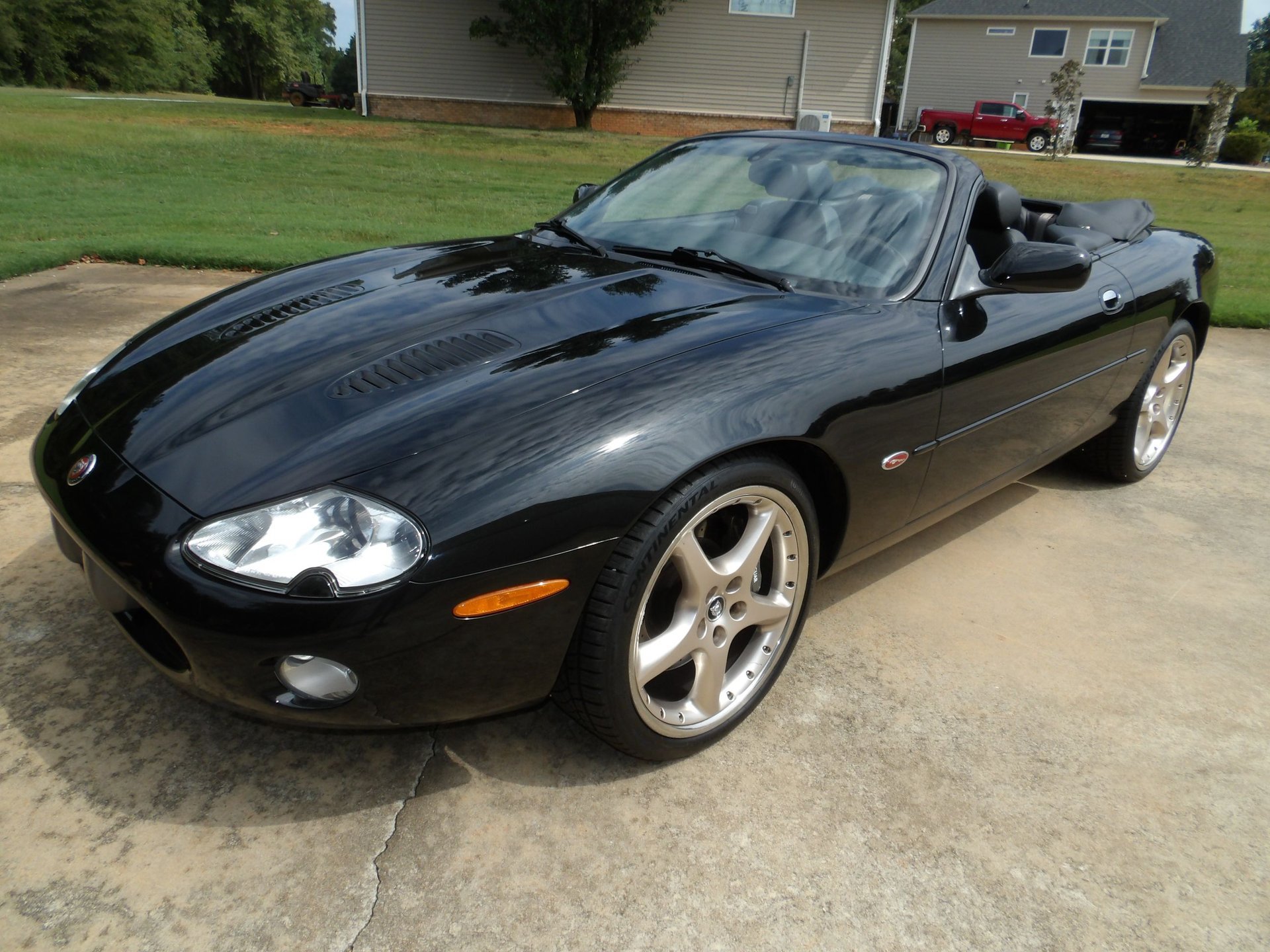 Used 2001 Jaguar XK8 Convertible RWD image 19