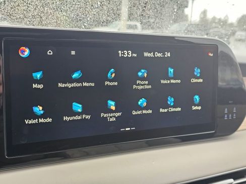 Used 2023 Hyundai Palisade Limited image 23