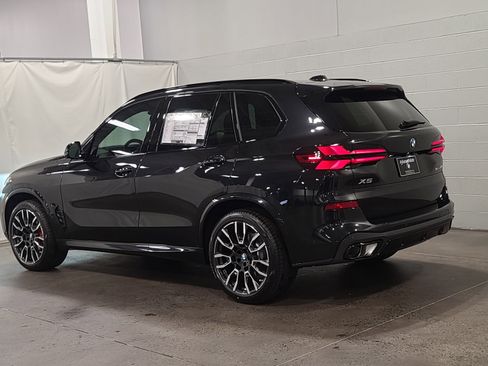Used 2026 BMW X5 sDrive40i w/ M Sport Package RWD image 6