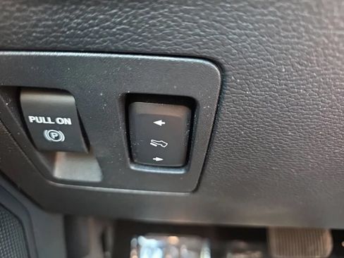 Used 2020 Ford F150 XLT w/ Equipment Group 302A Luxury AWD/4WD image 33
