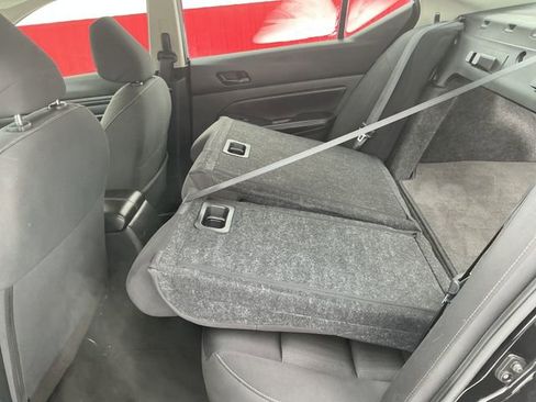 Used 2024 Nissan Altima 2.5 SV image 37