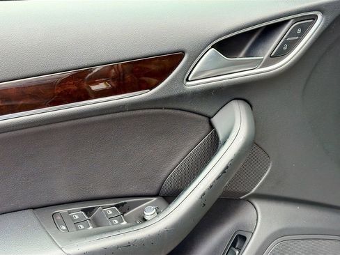 Used 2017 Audi Q3 2.0T Premium Plus w/ Premium Plus Package image 17