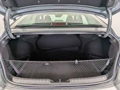 Certified 2025 Hyundai Elantra SE FWD image 29