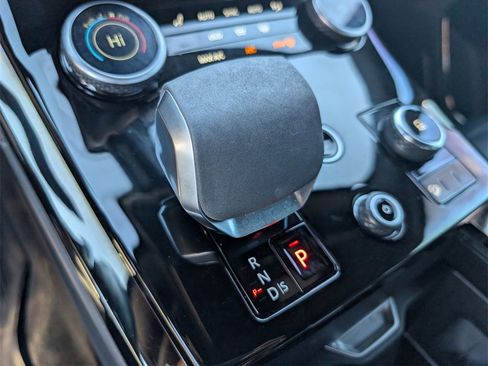 Used 2023 Land Rover Range Rover Sport SE Dynamic image 30