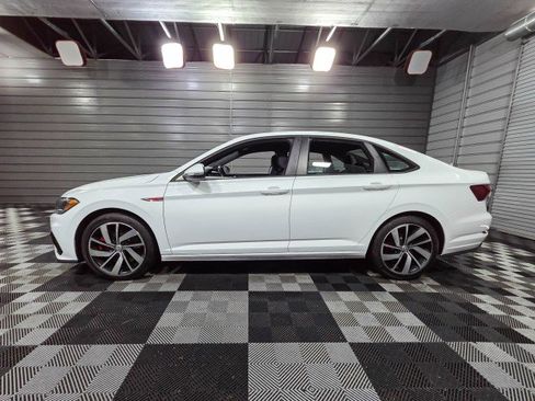 Used 2020 Volkswagen Jetta GLI image 8