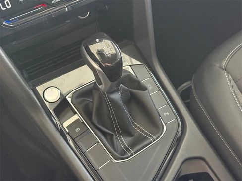 New 2026 Volkswagen Taos SE image 20