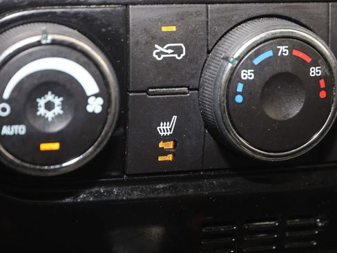 Used 2014 Chevrolet Captiva Sport LT w/ Convenience Package FWD image 8