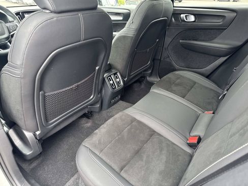 Used 2023 Volvo C40 P8 Recharge Ultimate w/ Protection Package Premier AWD/4WD image 9