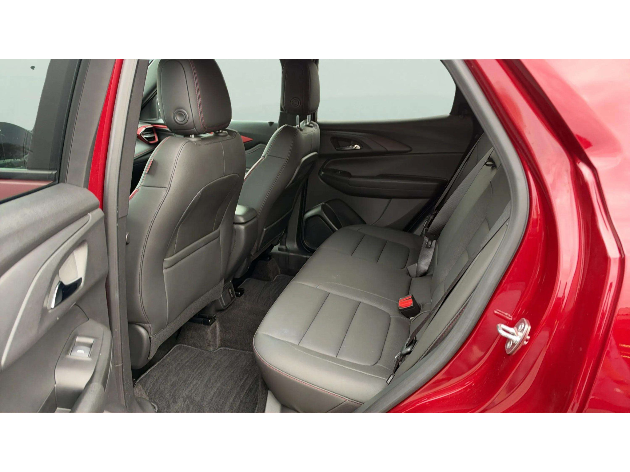 Used 2024 Chevrolet TrailBlazer RS w/ Convenience Package AWD/4WD image 11