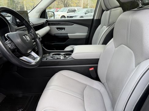 Certified 2023 Honda Pilot Elite image 21