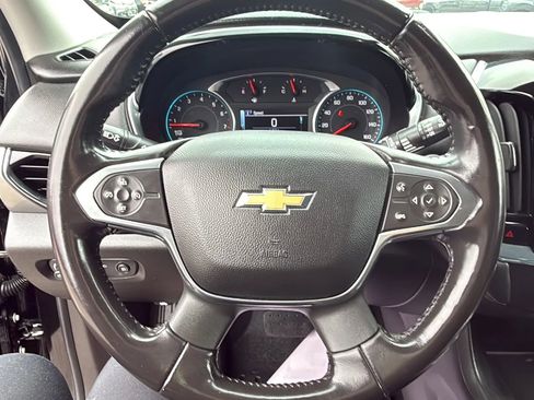 Used 2018 Chevrolet Traverse LT AWD/4WD image 17