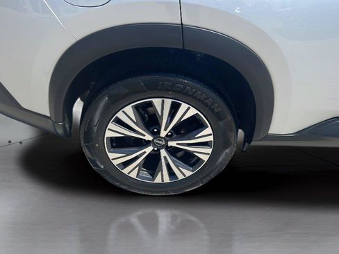 Used 2023 Nissan Rogue SV FWD image 21