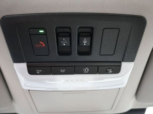 New 2026 Nissan Pathfinder SL w/ SL Premium Package AWD/4WD image 21
