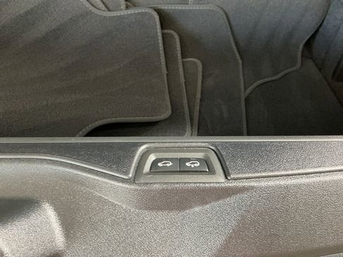 Certified 2023 BMW X7 xDrive40i w/ Premium Package image 35