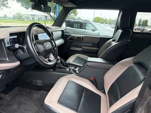 Used 2022 Ford Bronco Wildtrak AWD/4WD image 16
