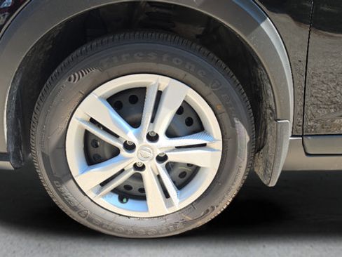 Certified 2025 Nissan Kicks Play S FWD image 22