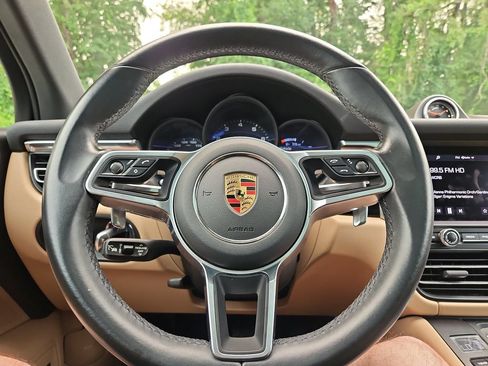 Certified 2021 Porsche Macan w/ Premium Package Plus AWD/4WD image 34