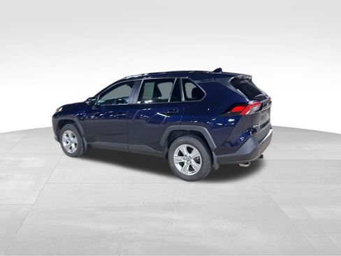 Used 2020 Toyota RAV4 XLE w/ Convenience Package image 9