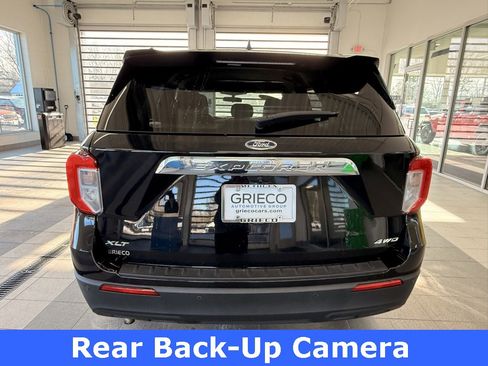 Used 2021 Ford Explorer XLT image 9