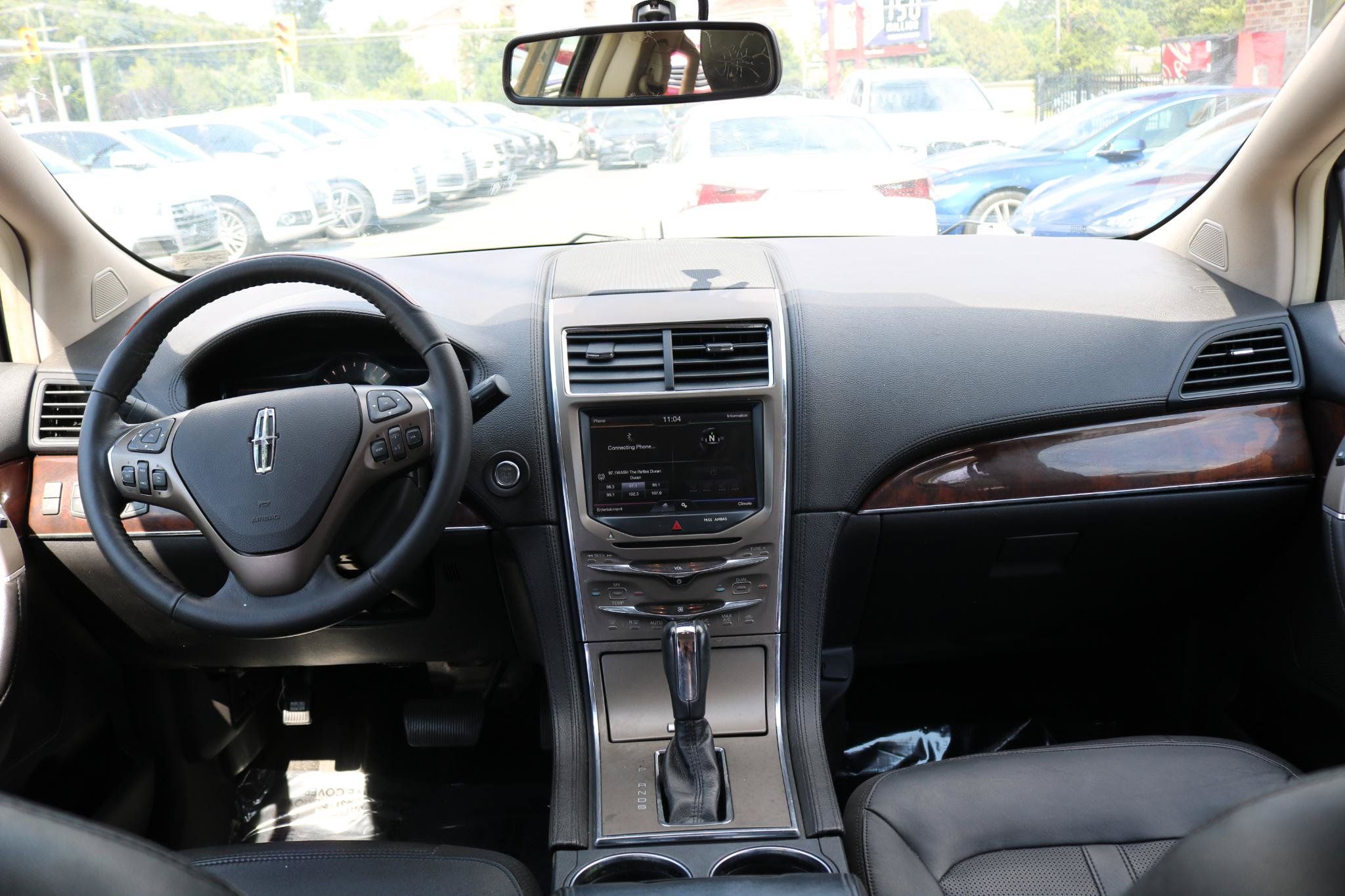Used 2015 Lincoln MKX FWD w/ Walnut Swirl Wood Package image 33