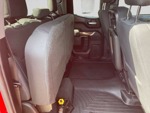 Used 2019 GMC Sierra 1500 SLE w/ SLE Value Package AWD/4WD image 14