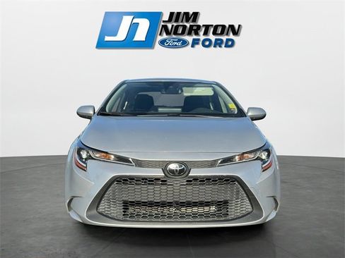 Used 2022 Toyota Corolla LE image 8