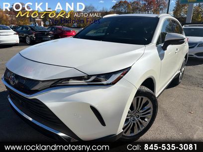 Used 2022 Toyota Venza XLE