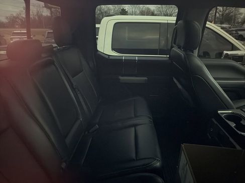 Used 2020 Ford F350 Lariat image 19