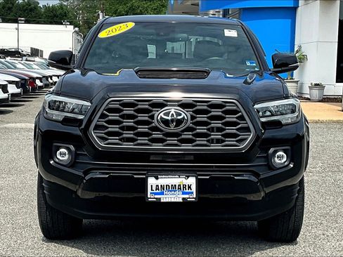 Used 2023 Toyota Tacoma TRD Sport AWD/4WD image 3