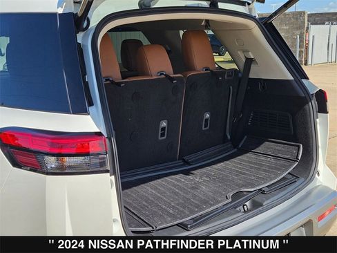 Used 2024 Nissan Pathfinder Platinum image 38