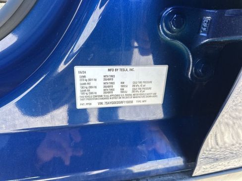 Used 2024 Tesla Model Y Long Range image 36