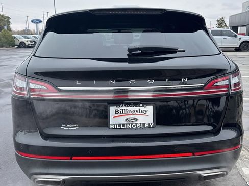 Used 2022 Lincoln Nautilus Reserve w/ Equipment Group 201A image 5