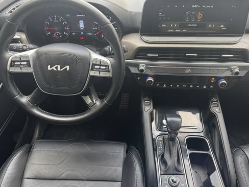 Used 2022 Kia Telluride SX w/ SX Prestige Package AWD/4WD image 16