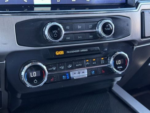 Certified 2022 Ford F350 Platinum AWD/4WD image 20