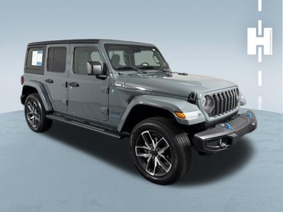 Used 2024 Jeep Wrangler Unlimited w/ Convenience Group