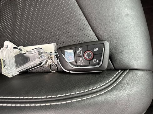 Used 2023 Chevrolet Corvette Stingray Coupe w/ 1LT image 35