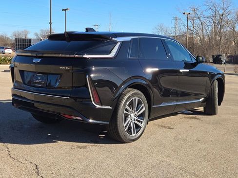 New 2026 Cadillac Lyriq Premium Luxury image 12