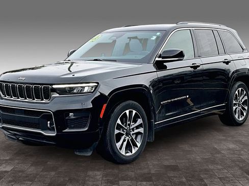 Used 2023 Jeep Grand Cherokee Overland w/ MOPAR Finishing Package image 24