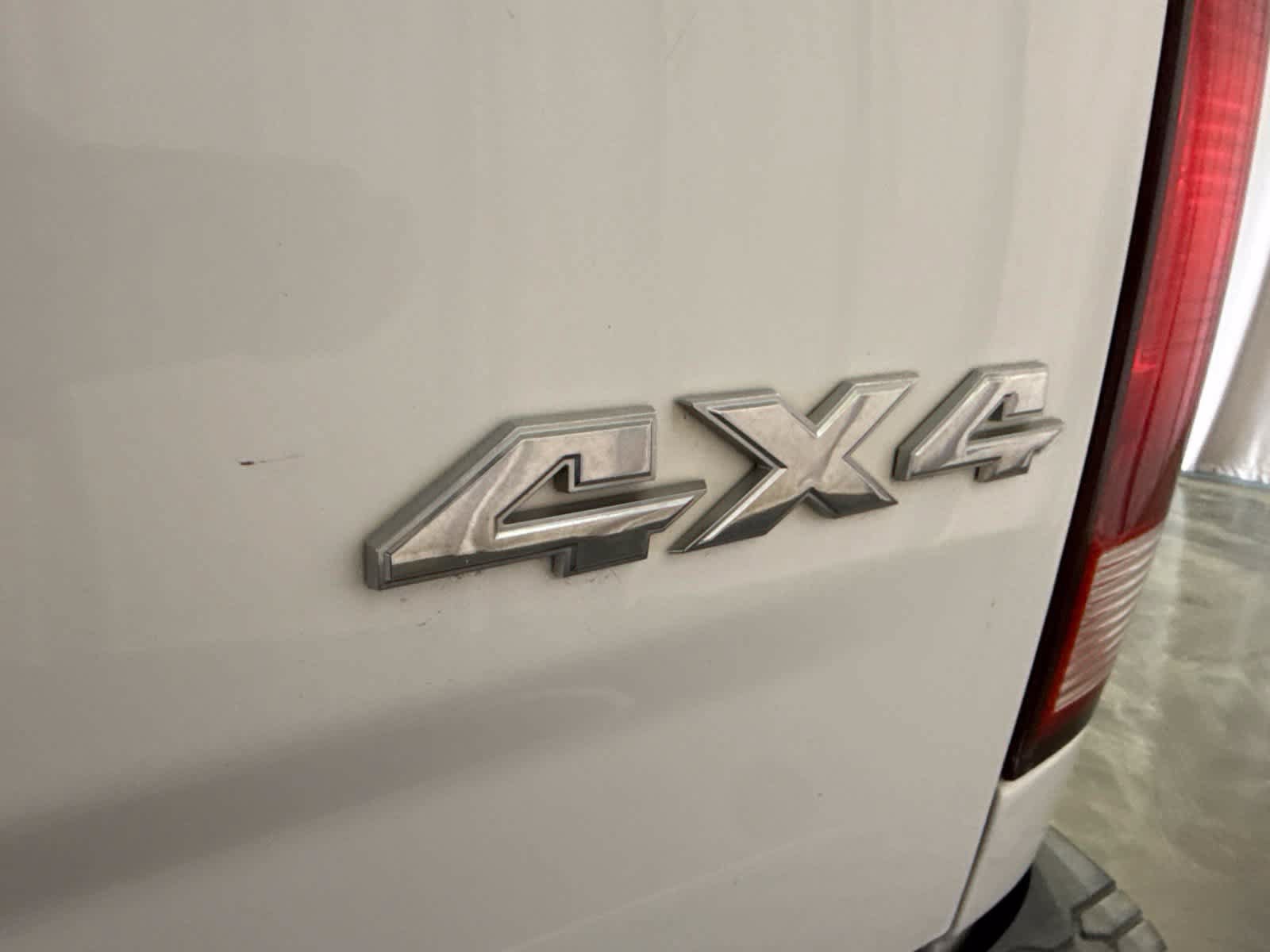 Used 2018 RAM 1500 Tradesman w/ Chrome Appearance Group AWD/4WD image 15