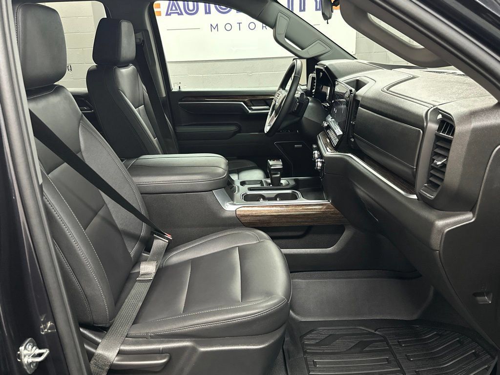 Used 2026 GMC Sierra 1500 Elevation w/ Elevation Premium Package AWD/4WD image 20