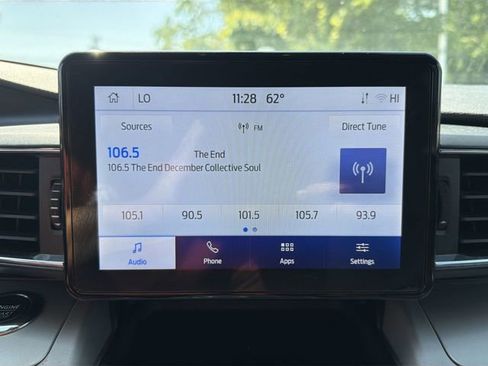 Used 2023 Ford Explorer XLT w/ Equipment Group 202A AWD/4WD image 16