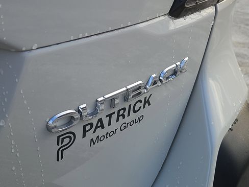 Certified 2025 Subaru Outback Premium image 5