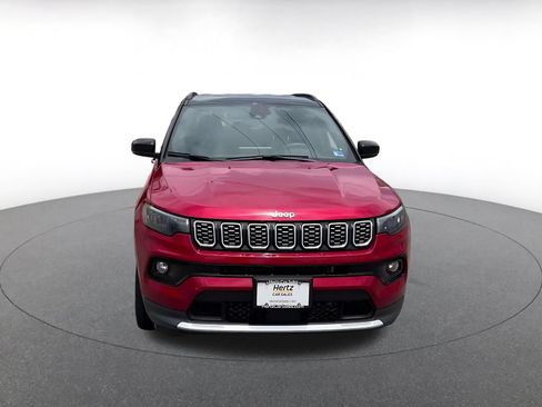 Used 2025 Jeep Compass Limited AWD/4WD image 3