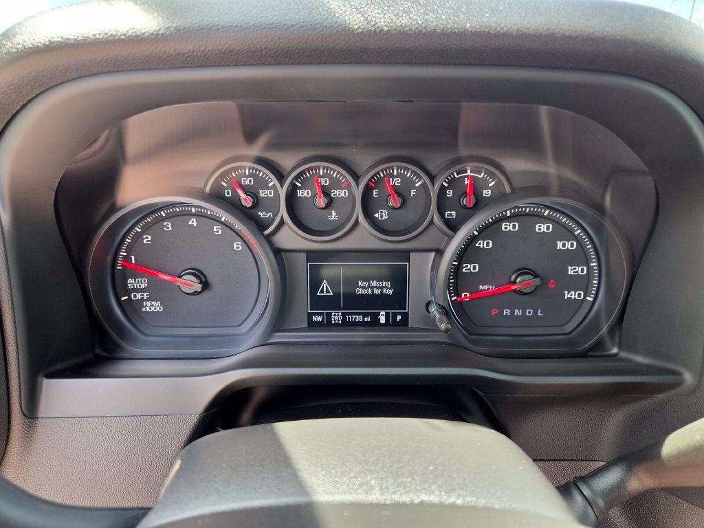 Used 2023 Chevrolet Silverado 1500 Custom Trail Boss w/ LPO, Dark Essentials Package AWD/4WD image 33