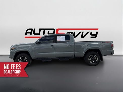 Used 2023 Toyota Tacoma TRD Sport w/ Black Out Package (TMS) AWD/4WD image 2