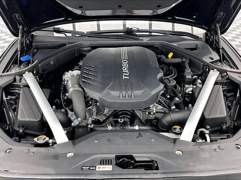 Used 2022 Genesis G70 3.3T AWD/4WD image 10