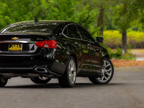 Used 2019 Chevrolet Impala Premier FWD image 29