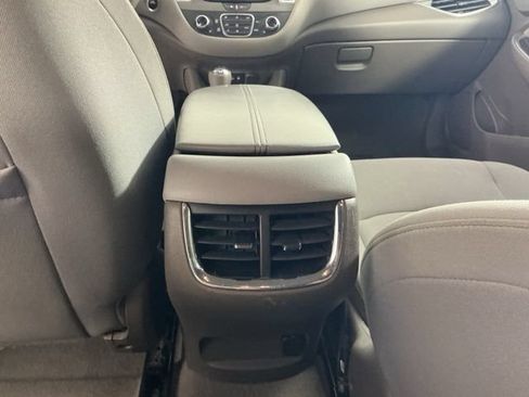 Used 2020 Chevrolet Malibu LT FWD image 33
