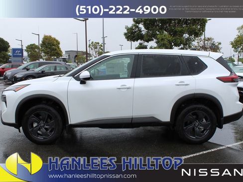 New 2026 Nissan Rogue SV AWD/4WD image 2